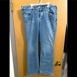 Silver Jeans Aiko bootcut light wash jeans size 14